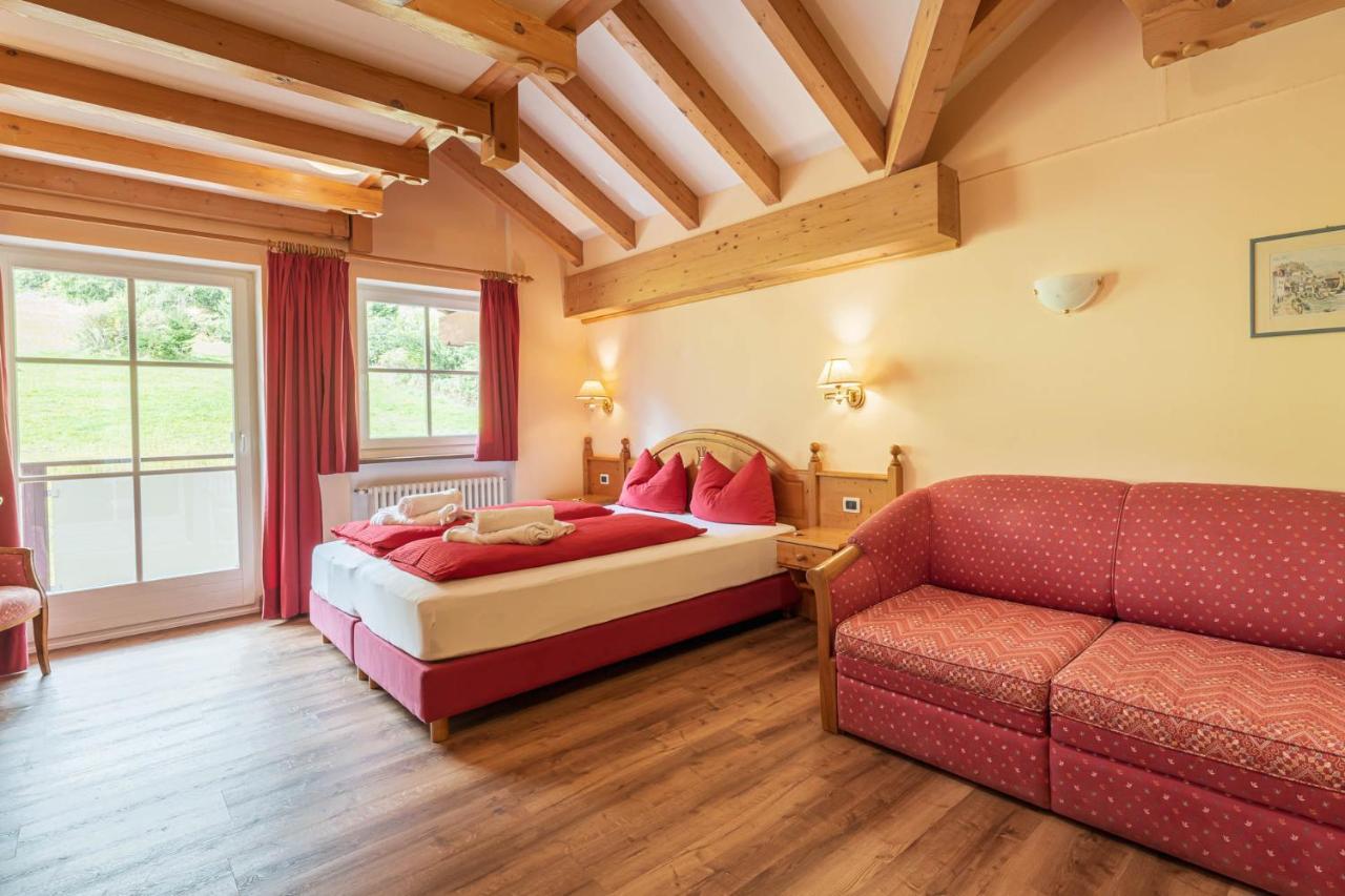 Hotel Conturina 4*